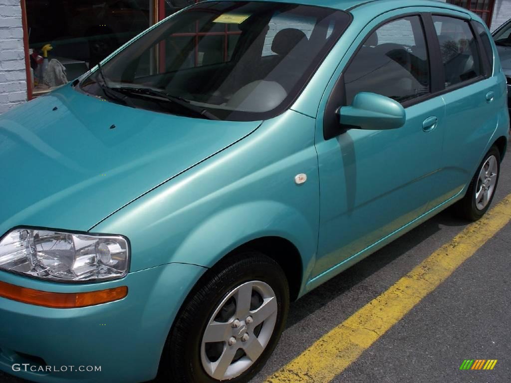 2005 Aveo LS Hatchback - Aqua Metallic / Gray photo #2