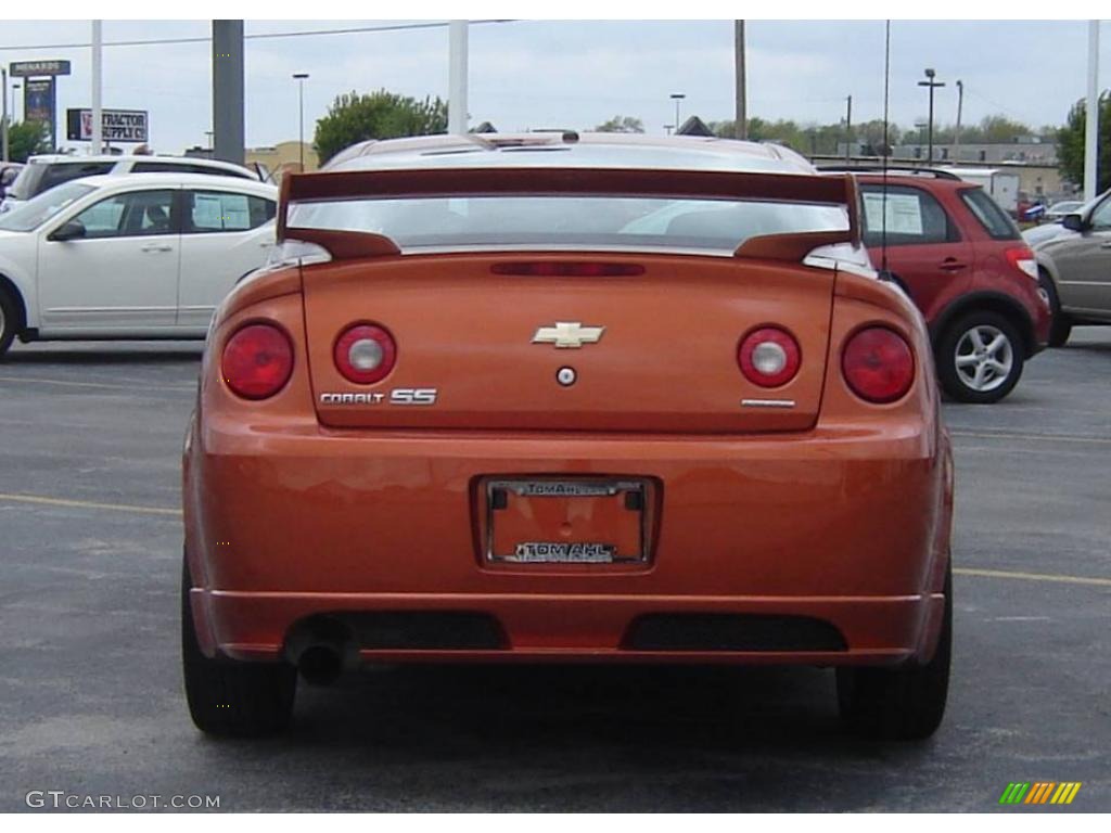 2006 Cobalt SS Supercharged Coupe - Sunburst Orange Metallic / Gray photo #4