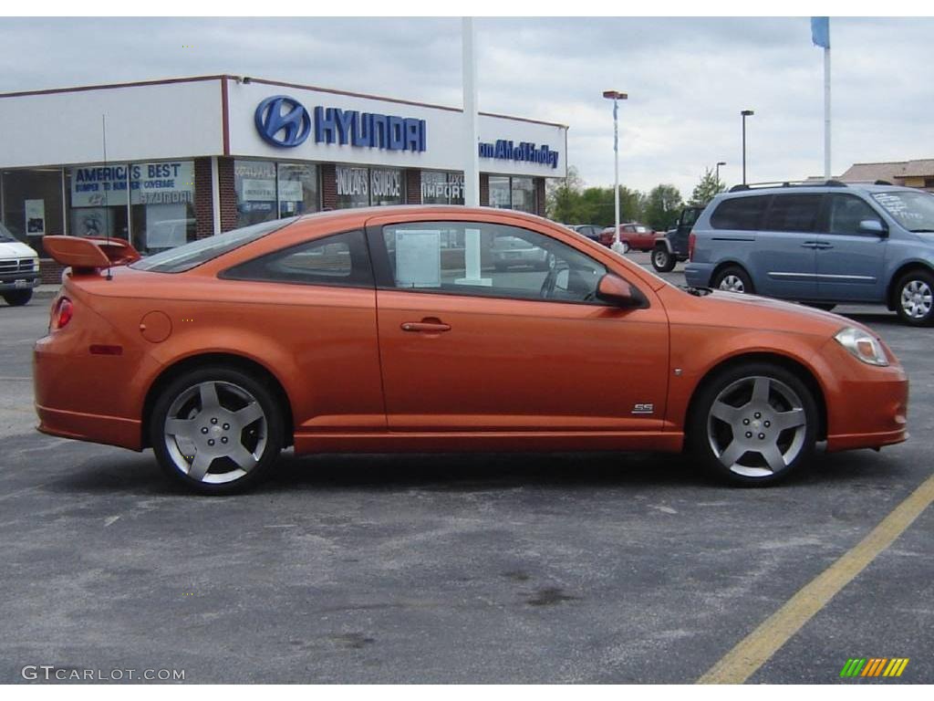 2006 Cobalt SS Supercharged Coupe - Sunburst Orange Metallic / Gray photo #6