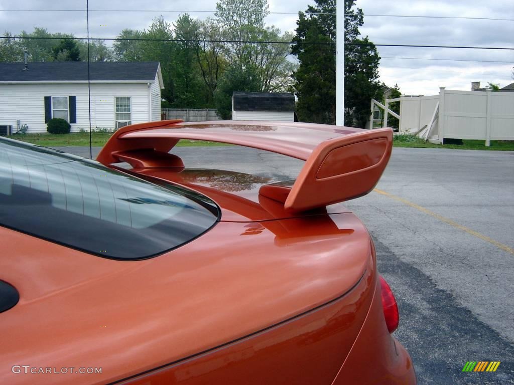 2006 Cobalt SS Supercharged Coupe - Sunburst Orange Metallic / Gray photo #9