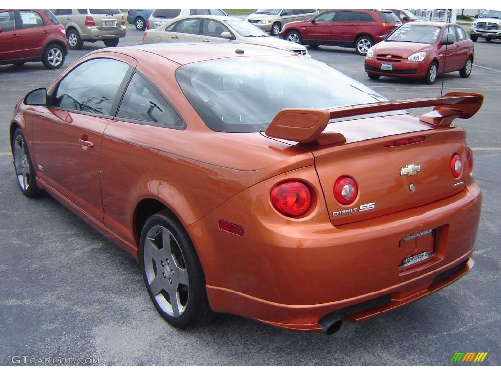 2006 Cobalt SS Supercharged Coupe - Sunburst Orange Metallic / Gray photo #11