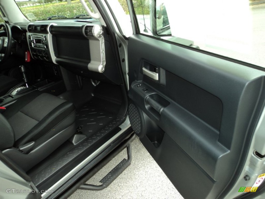 2012 FJ Cruiser  - Silver Fresco Metallic / Dark Charcoal photo #20