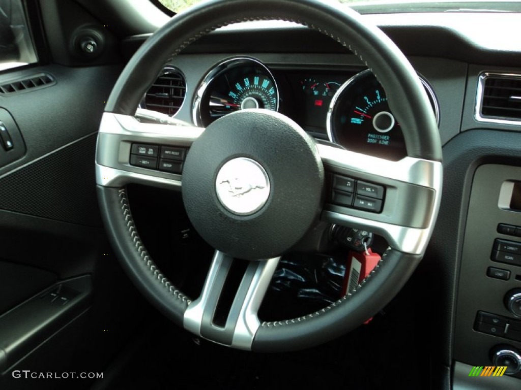 2013 Ford Mustang V6 Coupe Charcoal Black Steering Wheel Photo #90399785