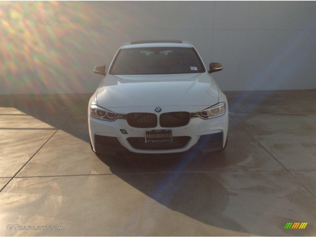 2014 3 Series 335i Sedan - Alpine White / Black photo #3