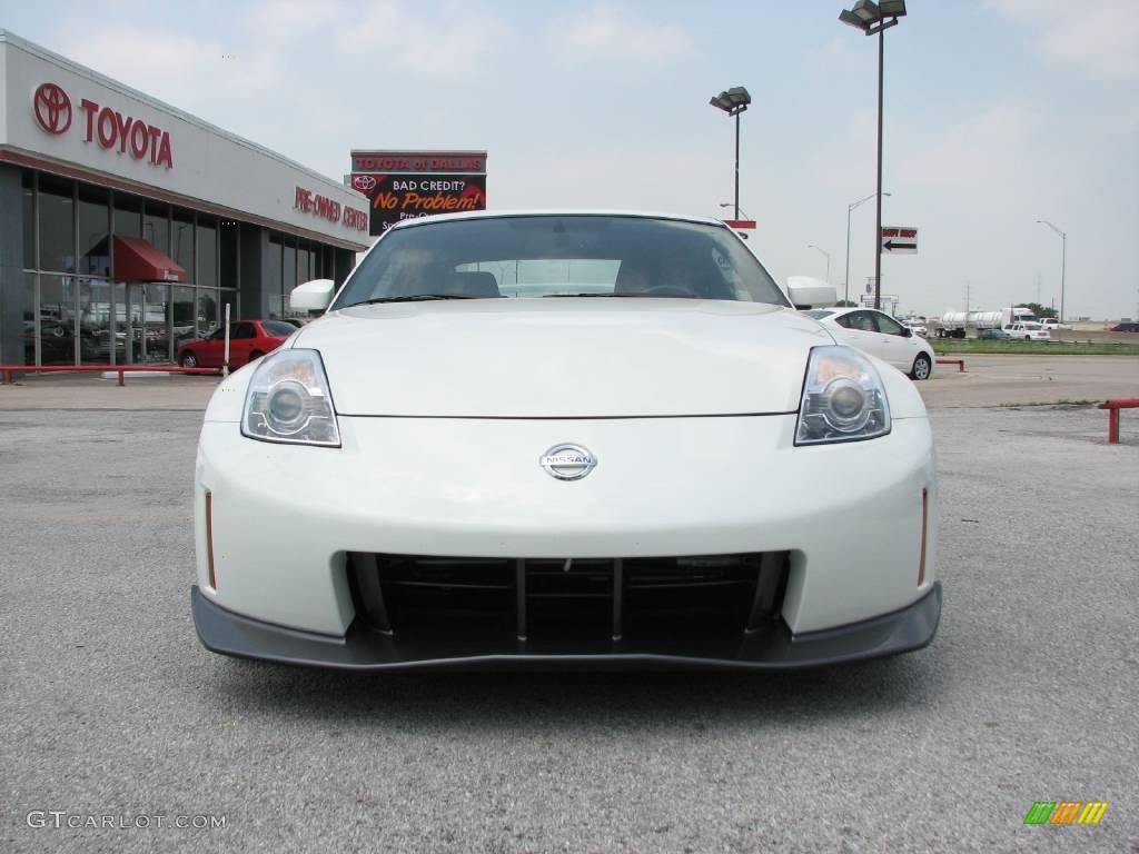 2008 350Z NISMO Coupe - Pikes Peak White Pearl / NISMO Black/Red photo #3