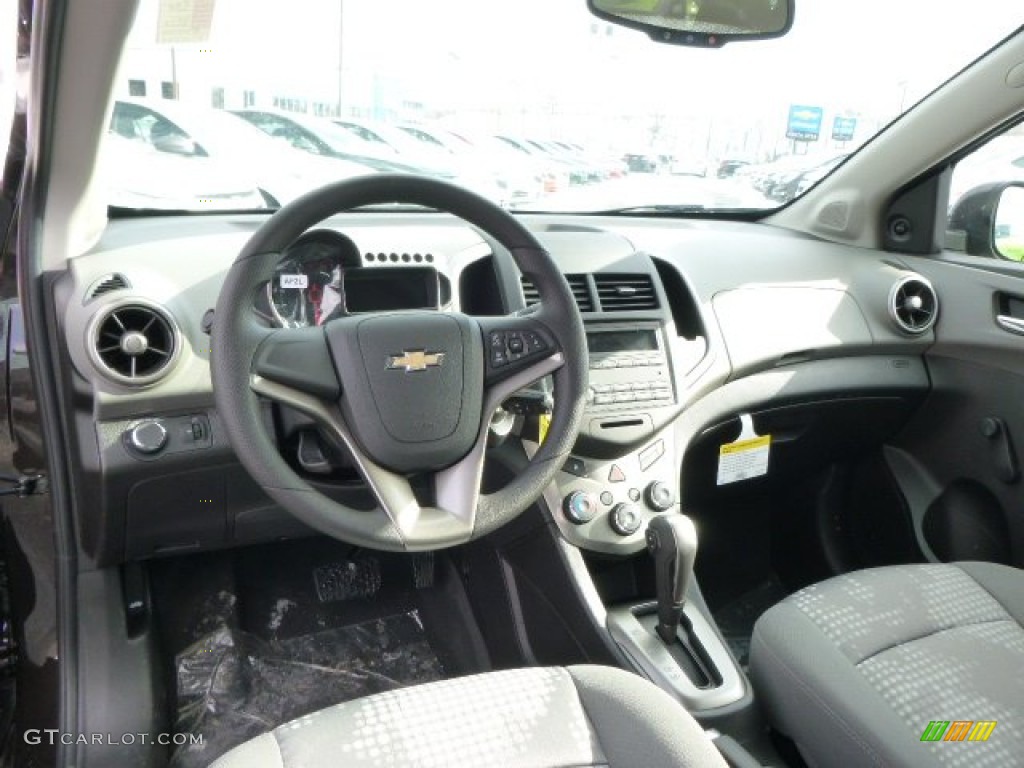 Jet Black/Dark Titanium Interior 2014 Chevrolet Sonic LS Sedan Photo #90401828