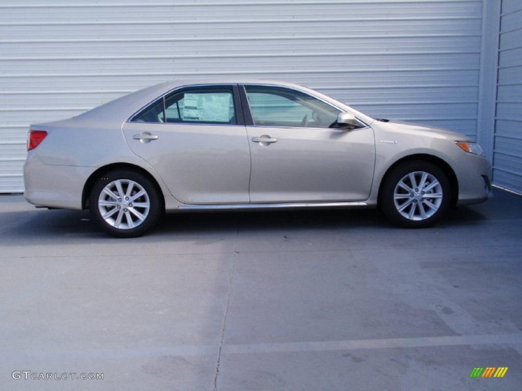 2014 Camry Hybrid XLE - Champagne Mica / Ivory photo #3