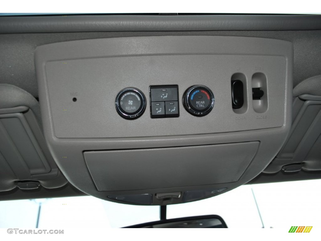 2010 QX 56 4WD - Silver Graphite / Graphite photo #15