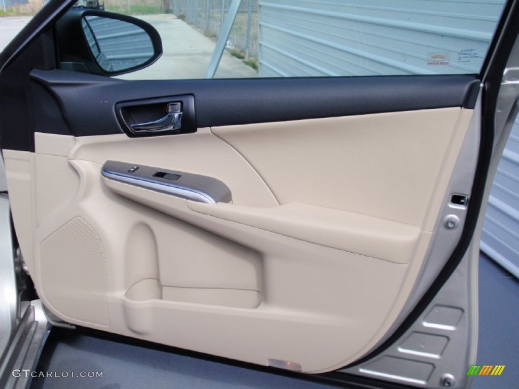 2014 Camry Hybrid XLE - Champagne Mica / Ivory photo #18