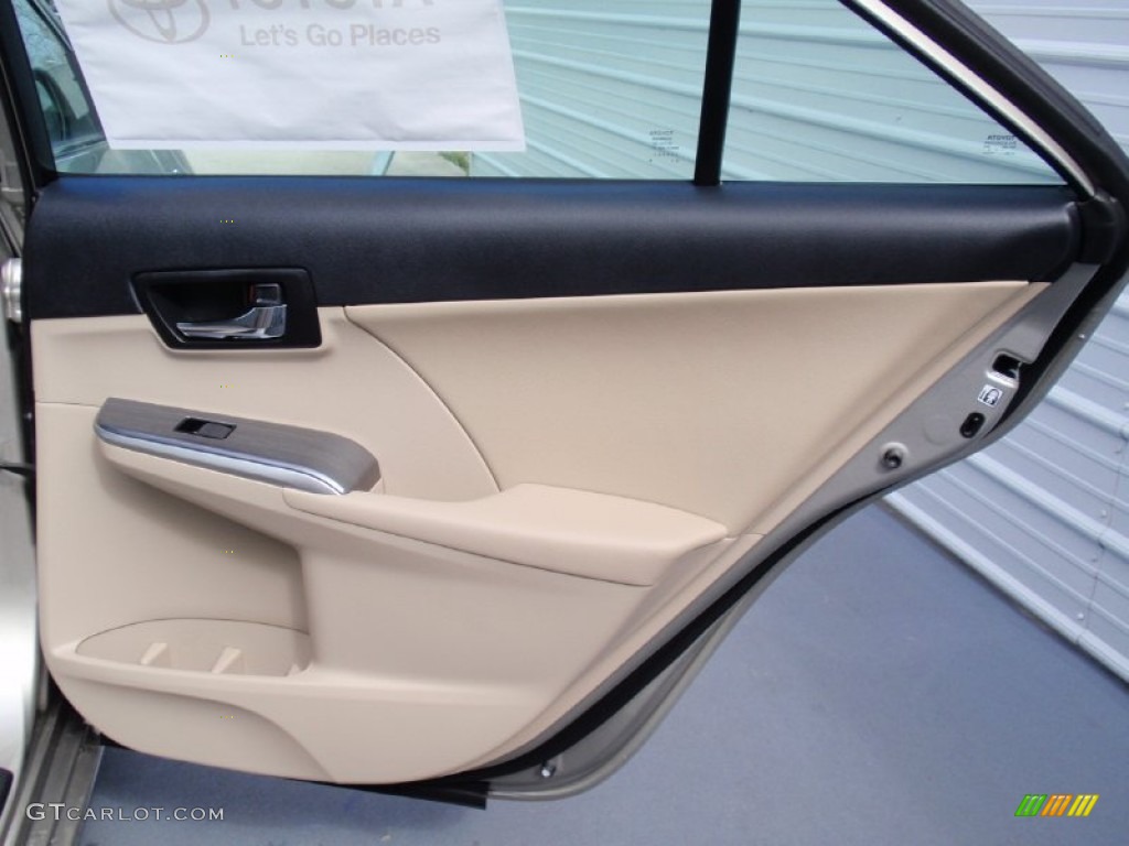 2014 Camry Hybrid XLE - Champagne Mica / Ivory photo #21