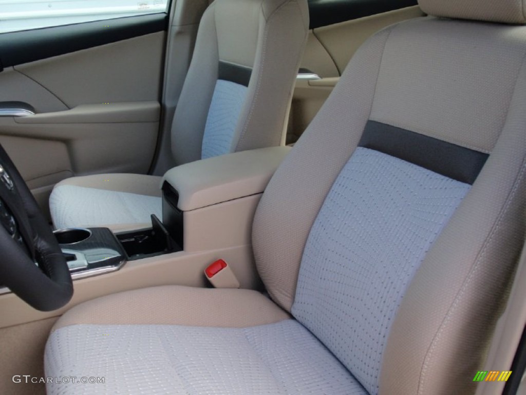 2014 Camry Hybrid XLE - Champagne Mica / Ivory photo #27
