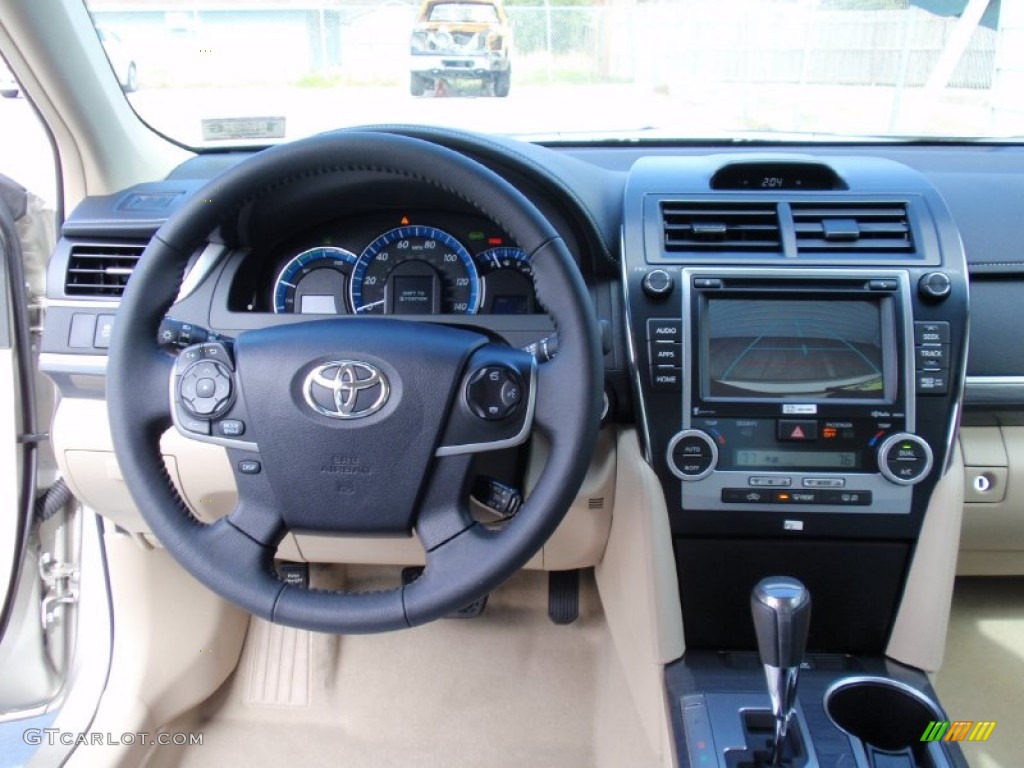 2014 Camry Hybrid XLE - Champagne Mica / Ivory photo #29