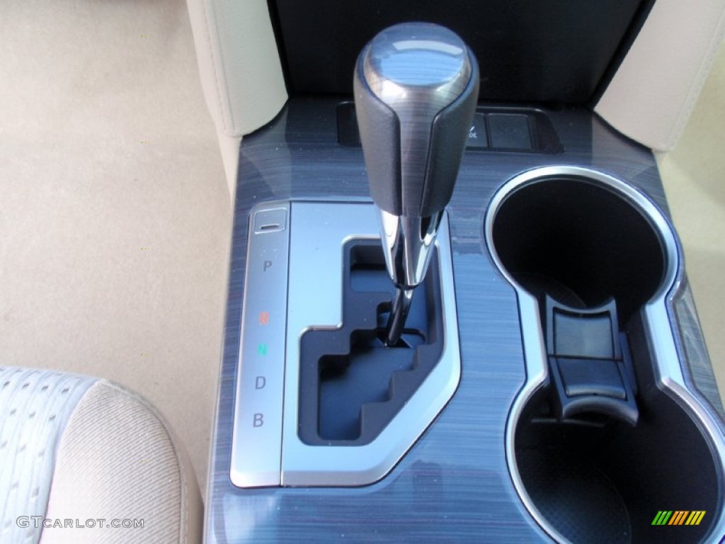 2014 Camry Hybrid XLE - Champagne Mica / Ivory photo #31