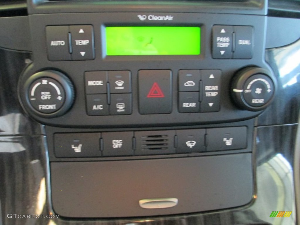 2011 Sedona EX - Titanium Silver / Gray photo #26