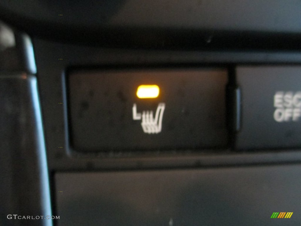 2011 Sedona EX - Titanium Silver / Gray photo #27