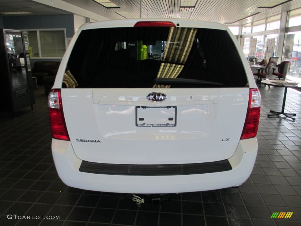 2006 Sedona LX - White / Gray photo #6