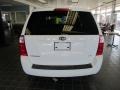 2006 White Kia Sedona LX  photo #6