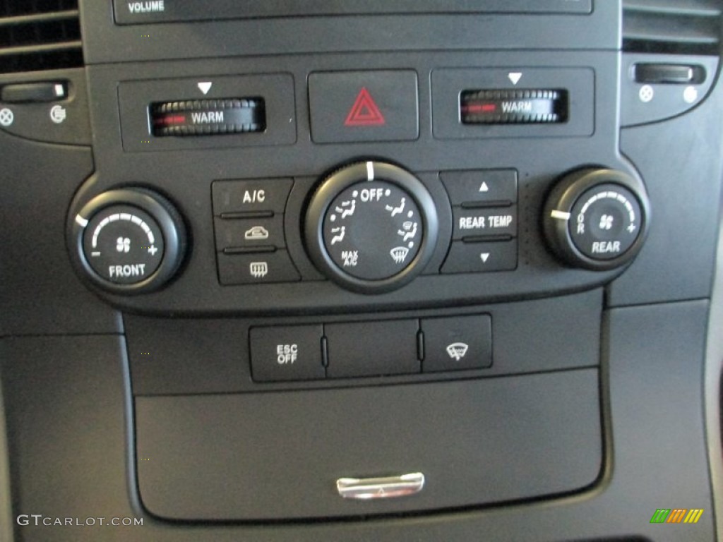 2006 Sedona LX - White / Gray photo #18