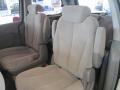 2006 White Kia Sedona LX  photo #21