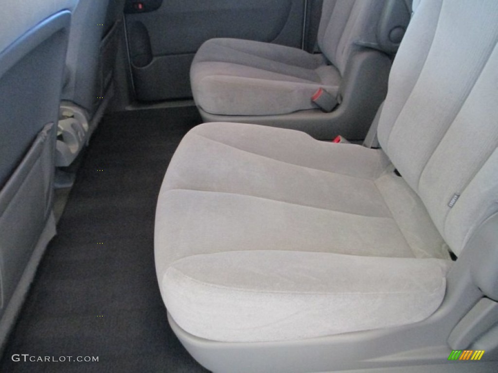2006 Sedona LX - White / Gray photo #22