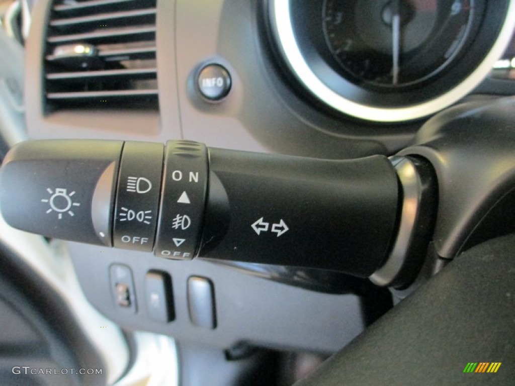 2014 Mitsubishi Lancer Evolution GSR Controls Photo #90407405