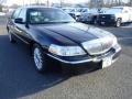 2004 Black Lincoln Town Car Executive  photo #3