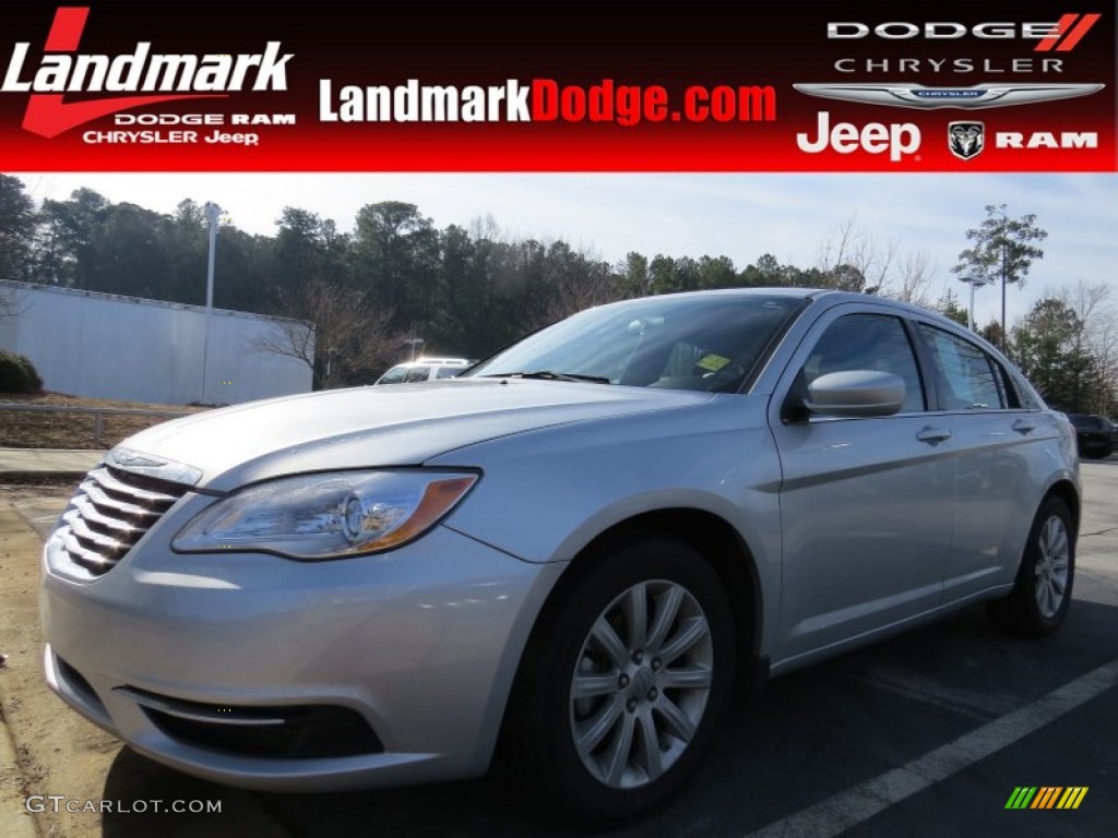 2011 200 Touring - Bright Silver Metallic / Black photo #1