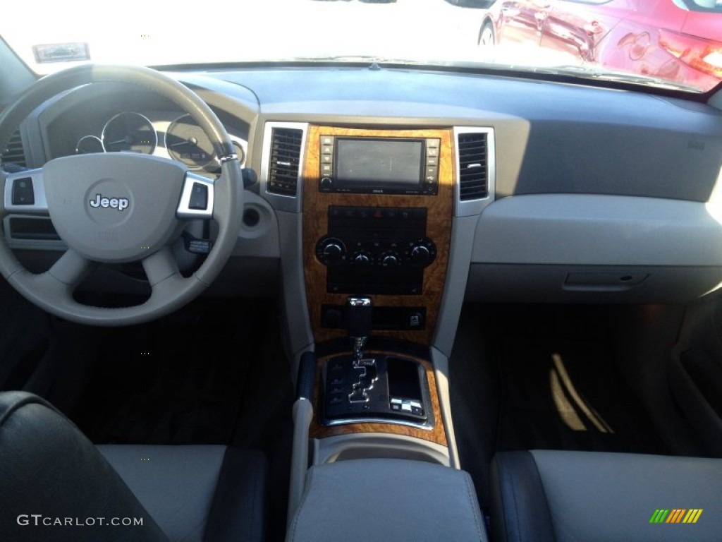 2008 Grand Cherokee Limited 4x4 - Bright Silver Metallic / Dark Khaki/Light Graystone photo #13