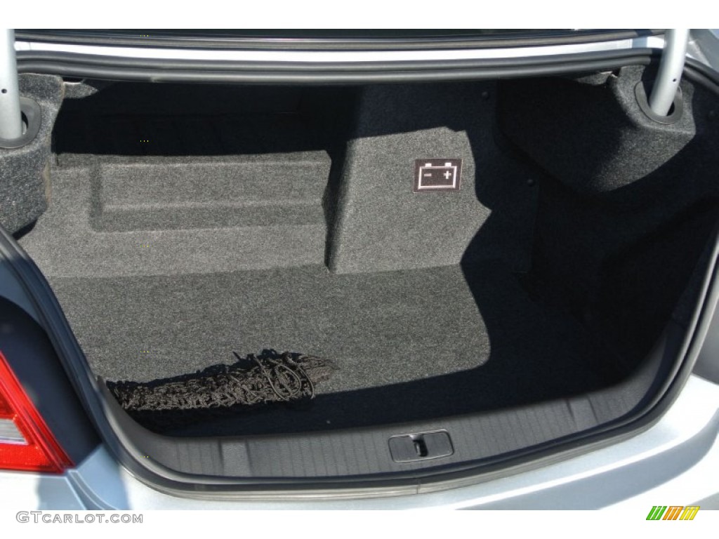2014 Buick LaCrosse Leather Trunk Photos