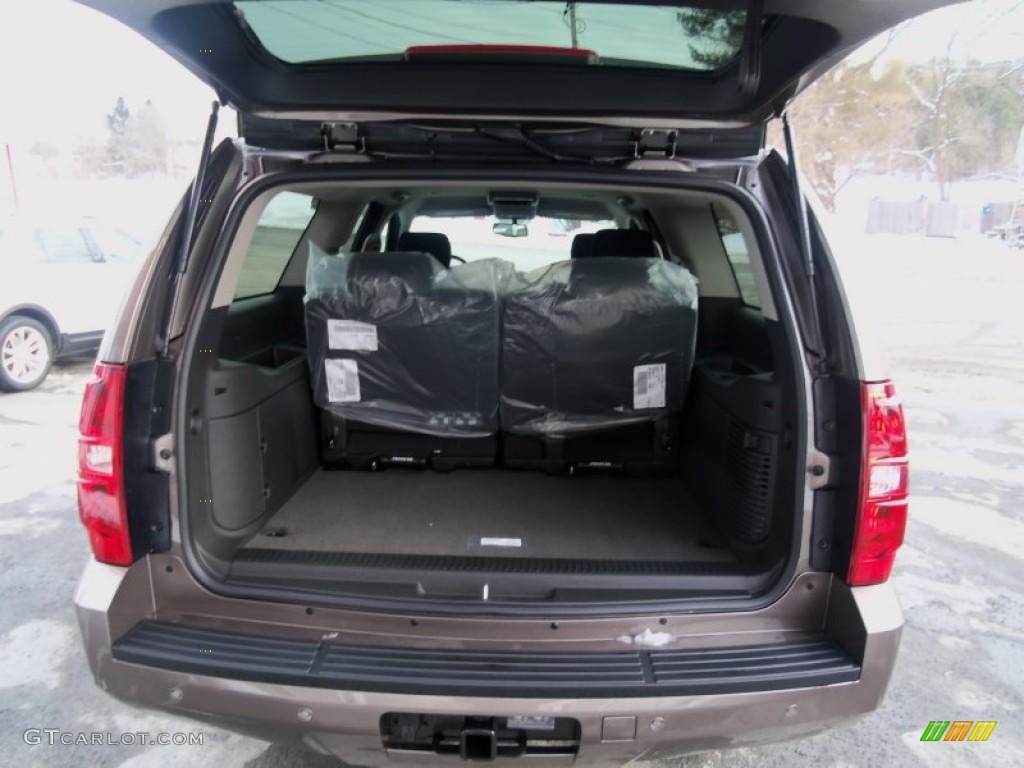 2014 Chevrolet Suburban LS 4x4 Trunk Photos
