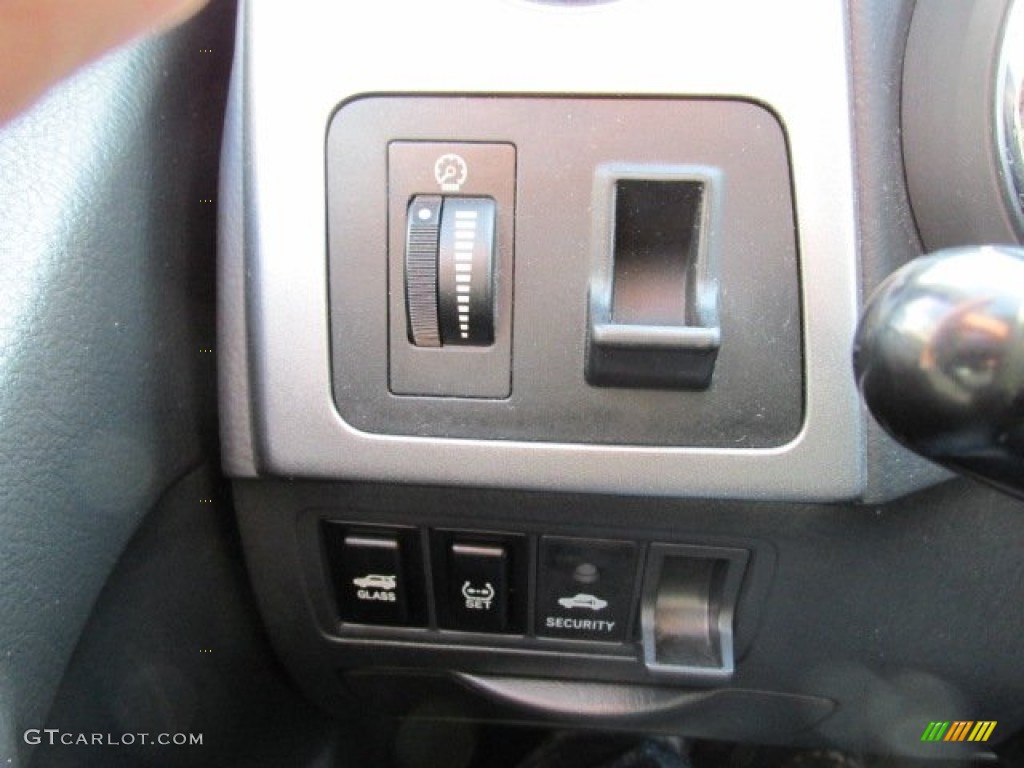 2006 Matrix AWD - Cosmic Blue Metallic / Dark Gray photo #14
