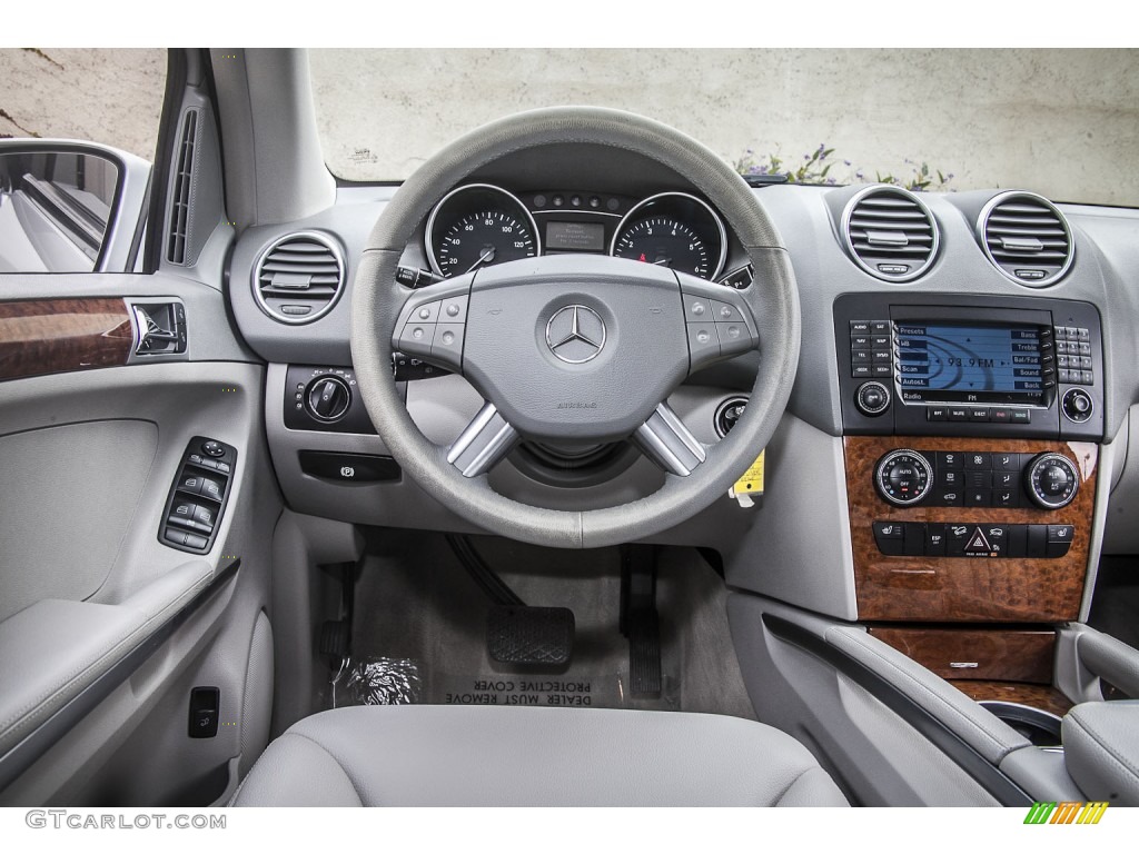 2008 Mercedes-Benz ML 350 4Matic Ash Grey Dashboard Photo #90428658