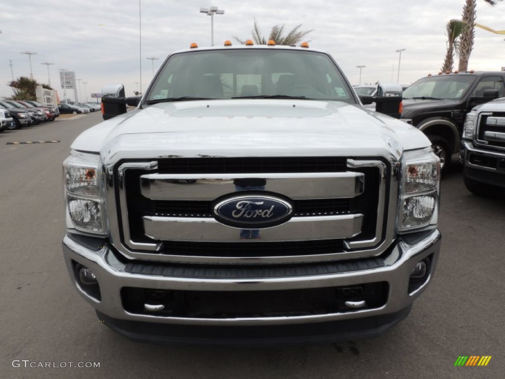 2012 F350 Super Duty Lariat Crew Cab 4x4 Dually - Oxford White / Black photo #2