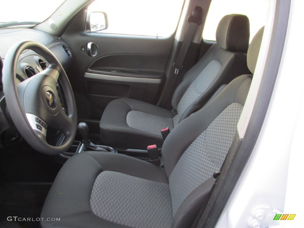 2011 HHR LS - Arctic Ice White / Ebony photo #11