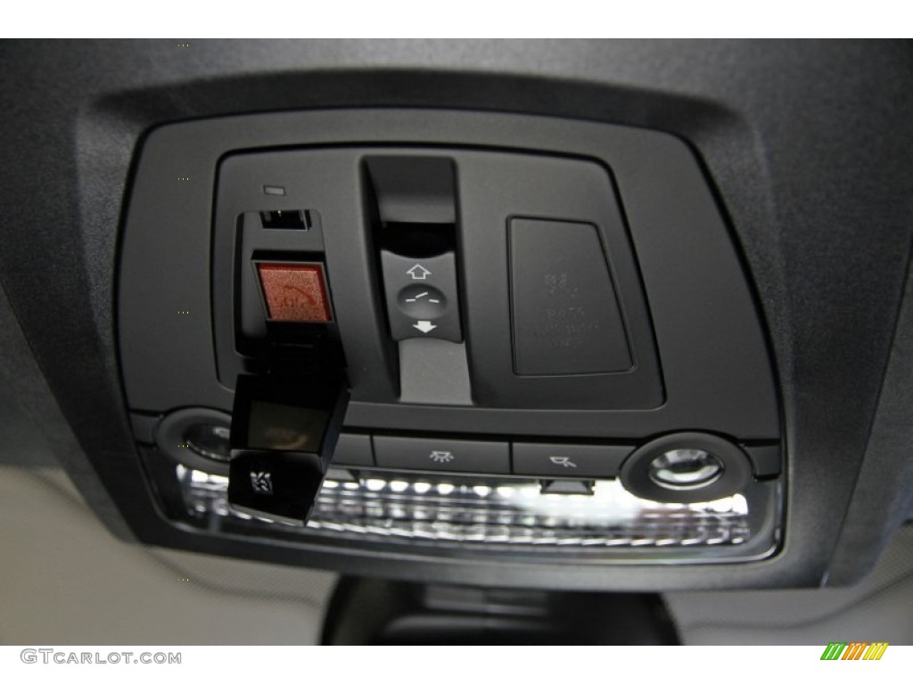 2012 BMW 6 Series 650i xDrive Coupe Controls Photo #90430836