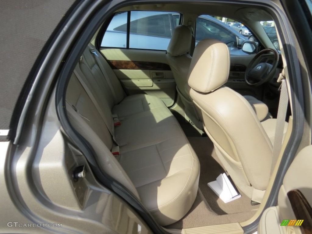 2004 Grand Marquis LS - Arizona Beige Metallic / Medium Parchment photo #10