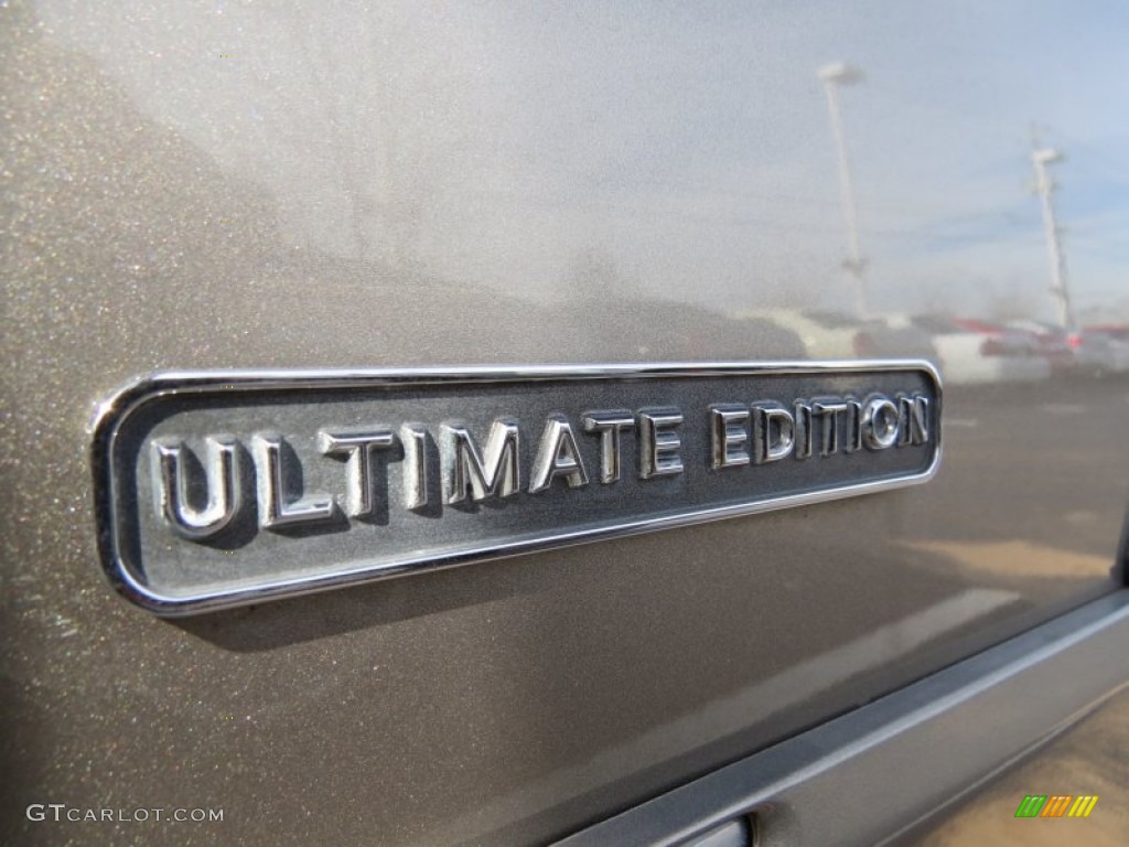 2004 Grand Marquis LS - Arizona Beige Metallic / Medium Parchment photo #12