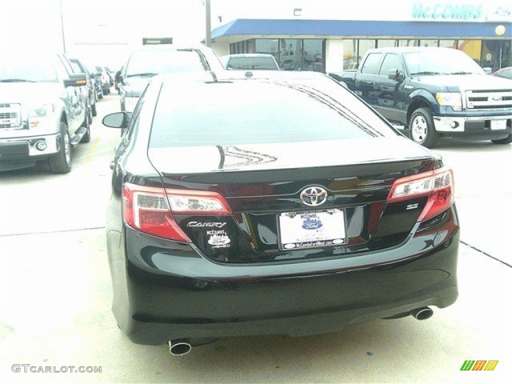 2013 Camry SE V6 - Attitude Black Metallic / Black photo #4