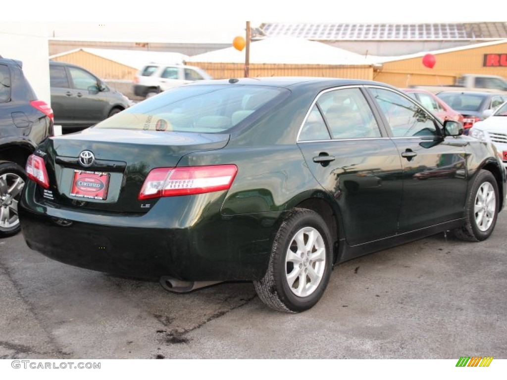 2011 Camry LE - Spruce Green Mica / Bisque photo #4