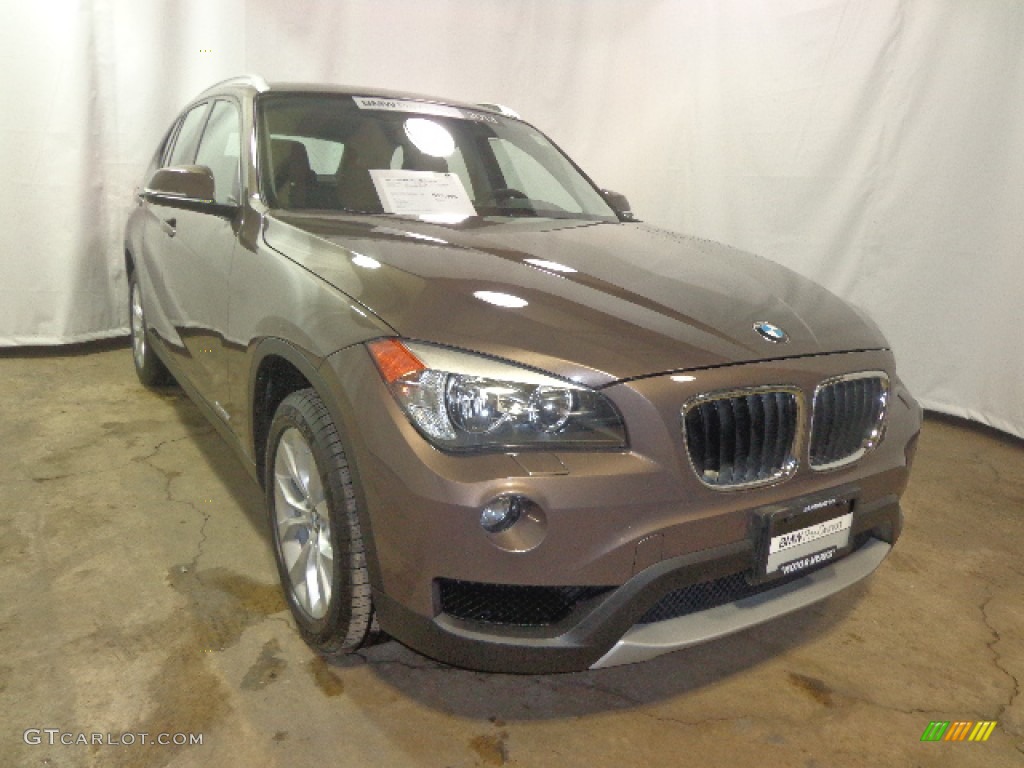 Sparkling Bronze Metallic BMW X1