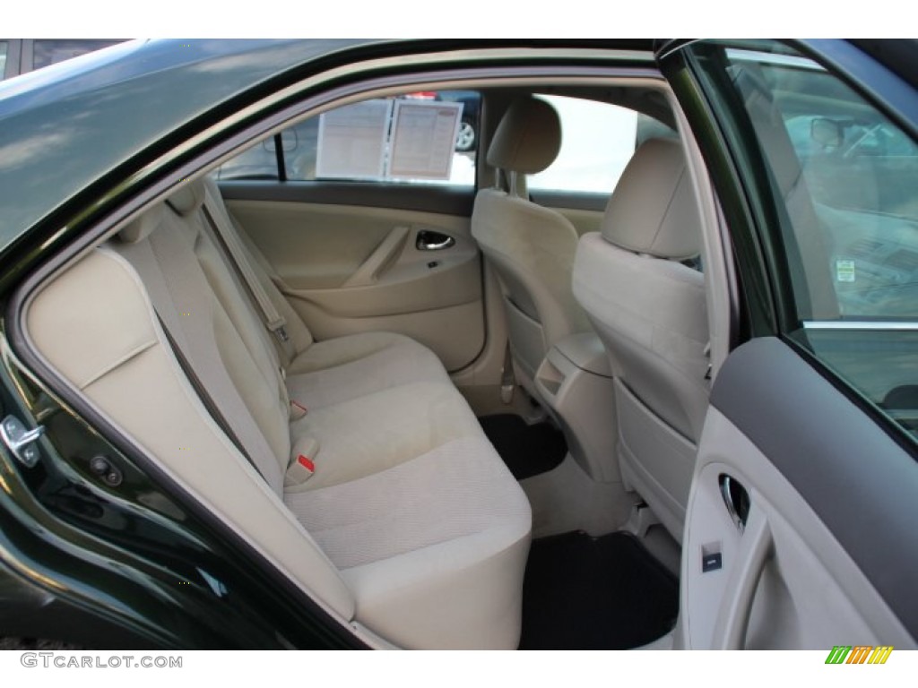 2011 Camry LE - Spruce Green Mica / Bisque photo #9