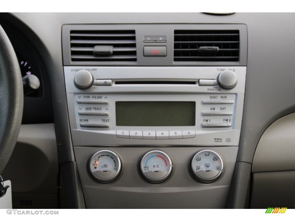 2011 Camry LE - Spruce Green Mica / Bisque photo #11