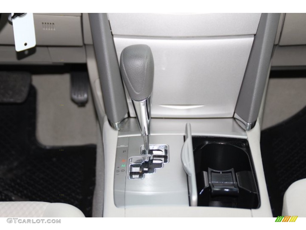 2011 Camry LE - Spruce Green Mica / Bisque photo #12