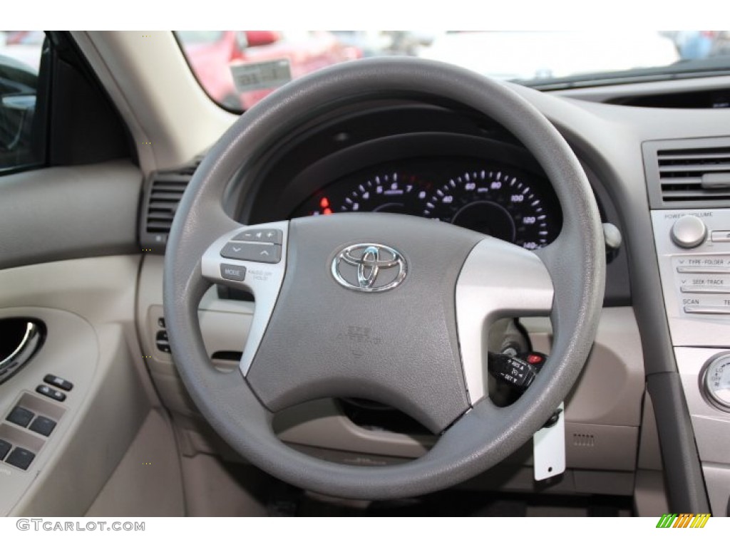 2011 Camry LE - Spruce Green Mica / Bisque photo #13