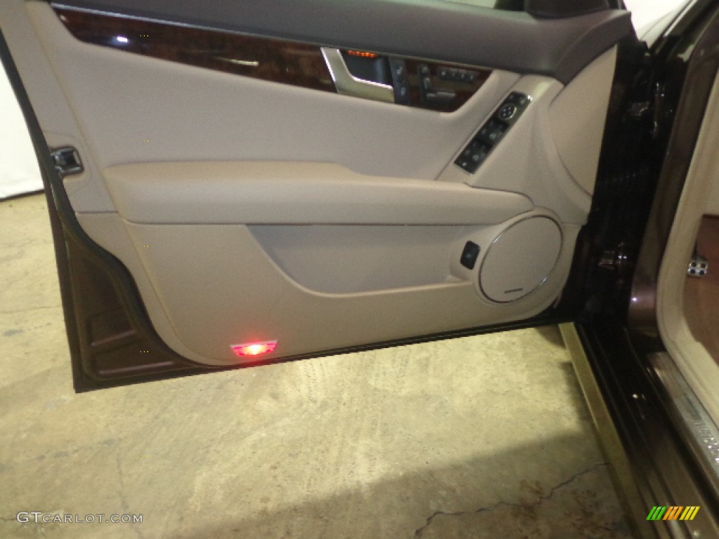 2013 C 300 4Matic Sport - Dolomite Brown Metallic / Almond Beige photo #18