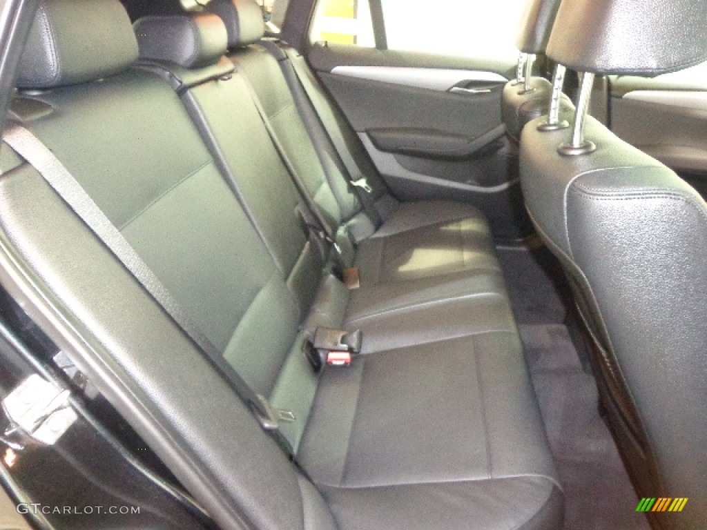 2013 X1 xDrive 35i - Black Sapphire Metallic / Black photo #31