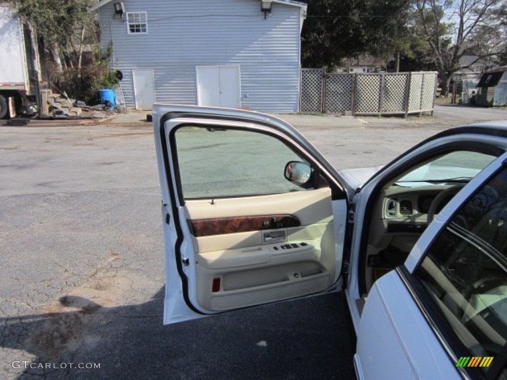 2006 Grand Marquis LS - Vibrant White / Light Camel photo #9