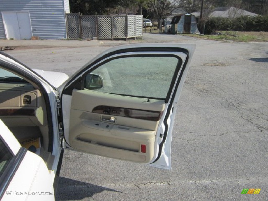 2006 Grand Marquis LS - Vibrant White / Light Camel photo #17