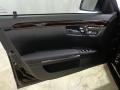 Black - S 550 4Matic Sedan Photo No. 24