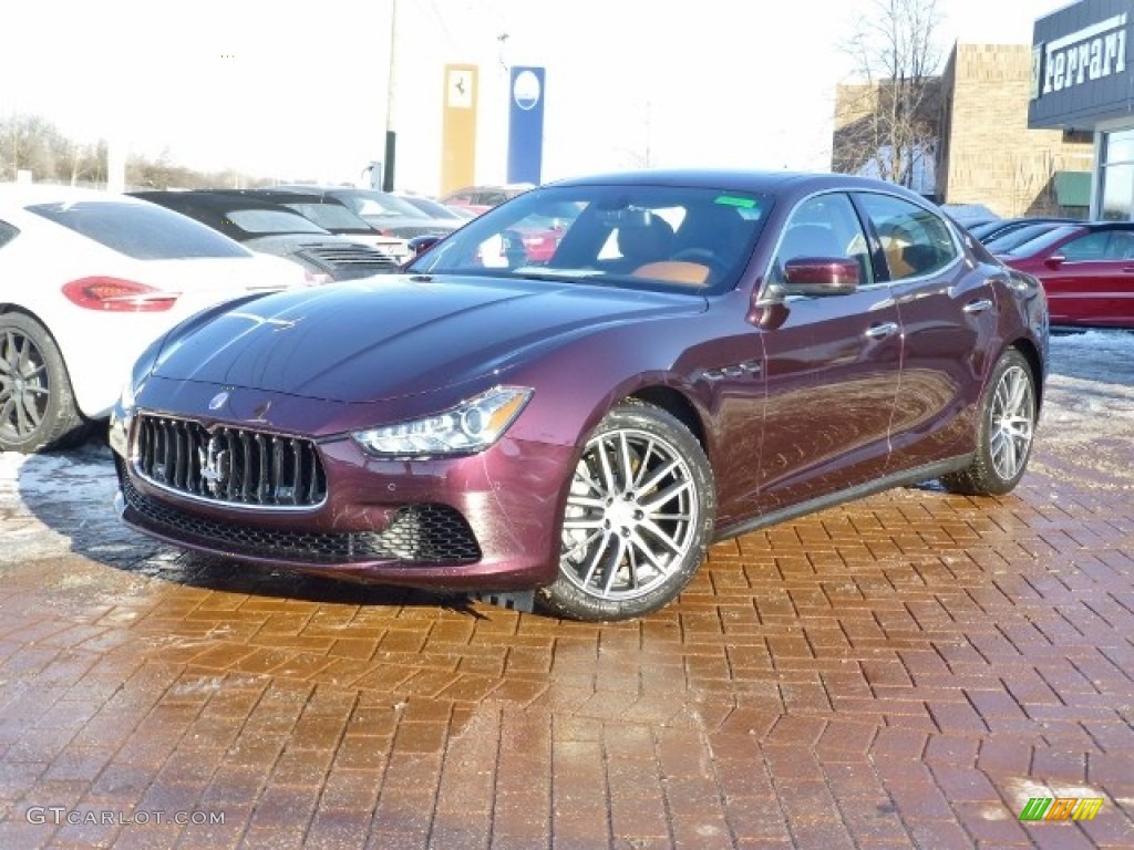 Rosso Folgore (Dark Red) Maserati Ghibli